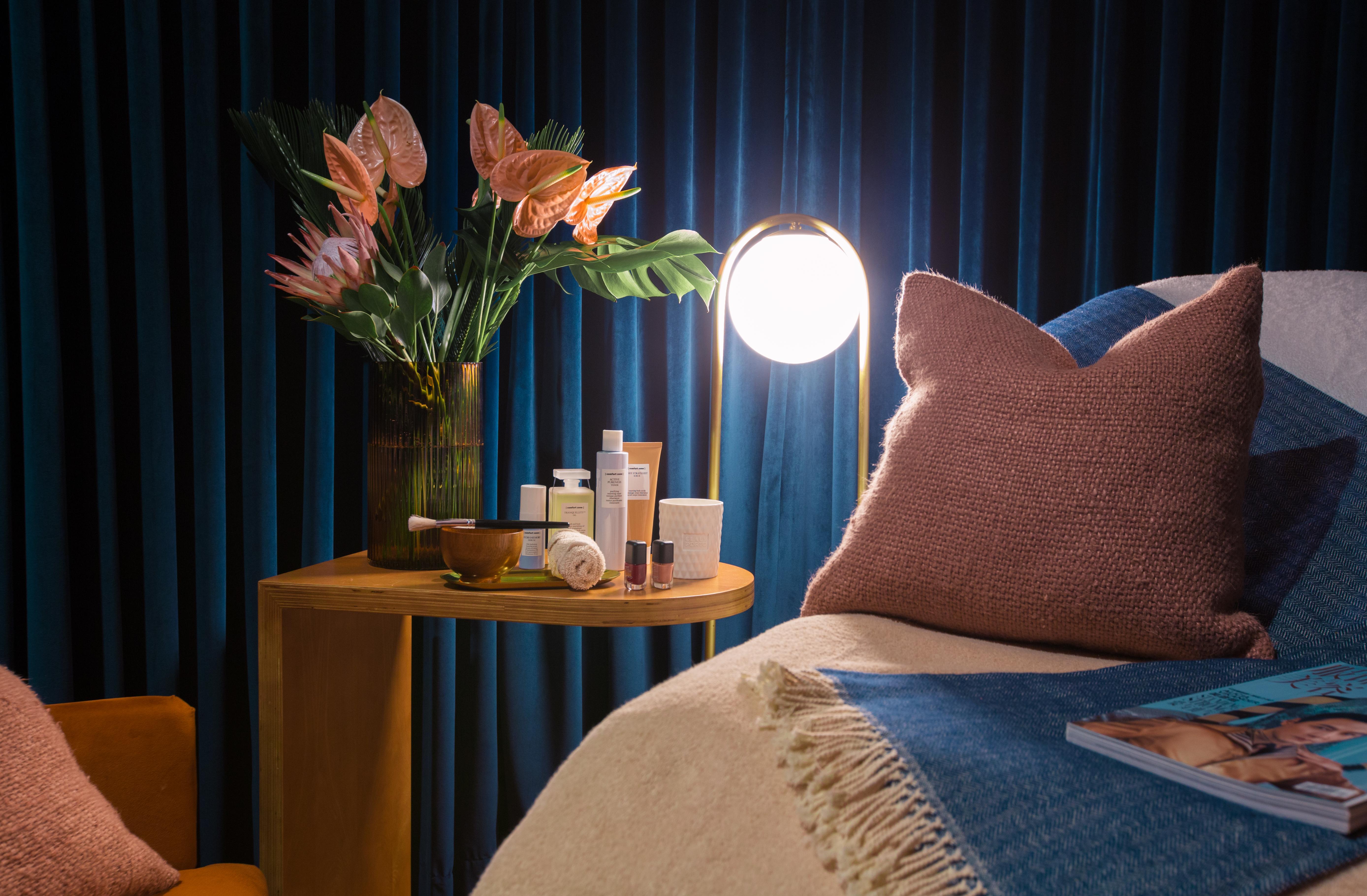 The Vintage Hotel & Spa Lisbon Exterior photo A bedroom with a blue curtain
