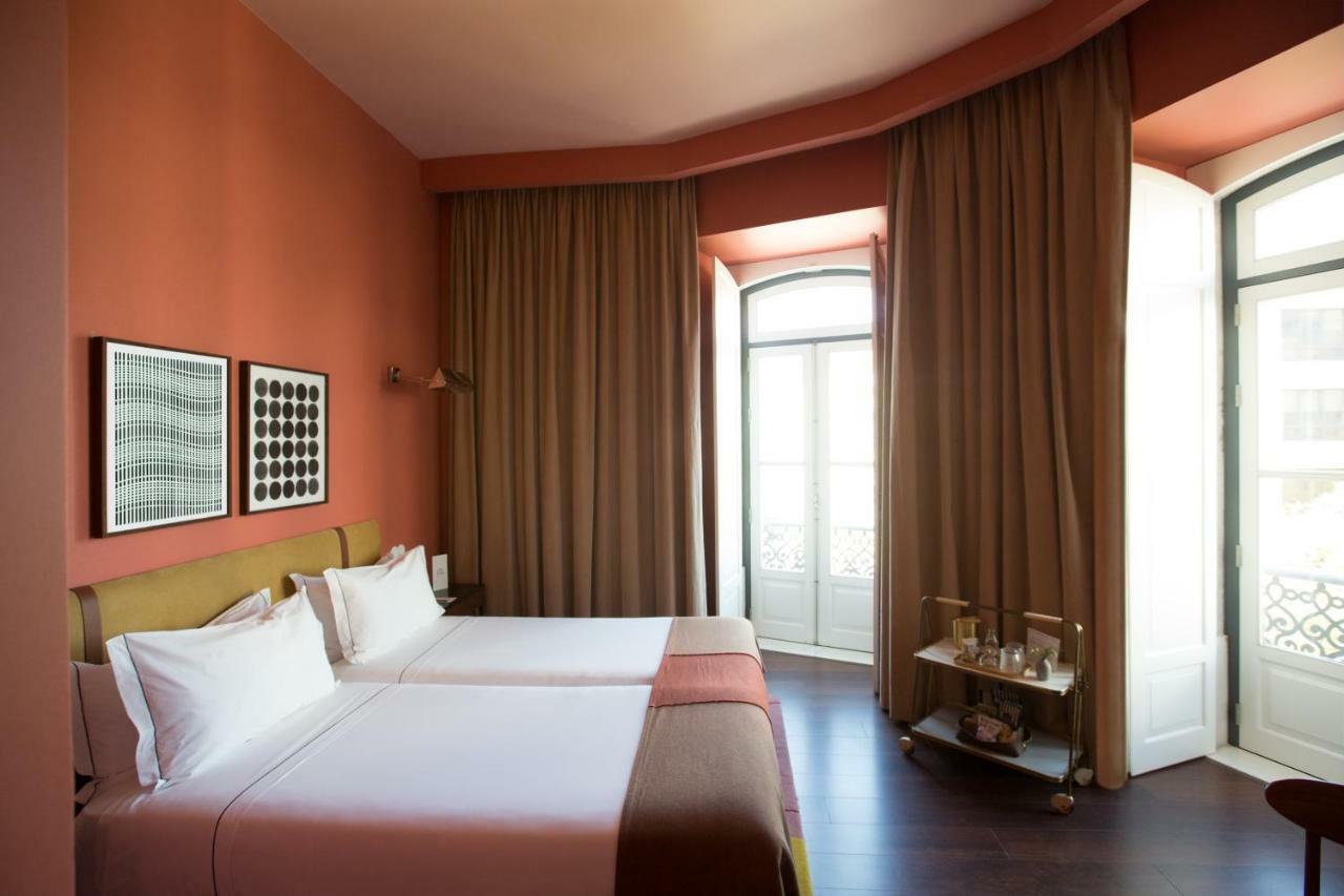 The Vintage Hotel & Spa Lisbon Exterior photo A room at the hotel